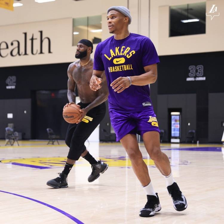 格林在换防 格林在换防